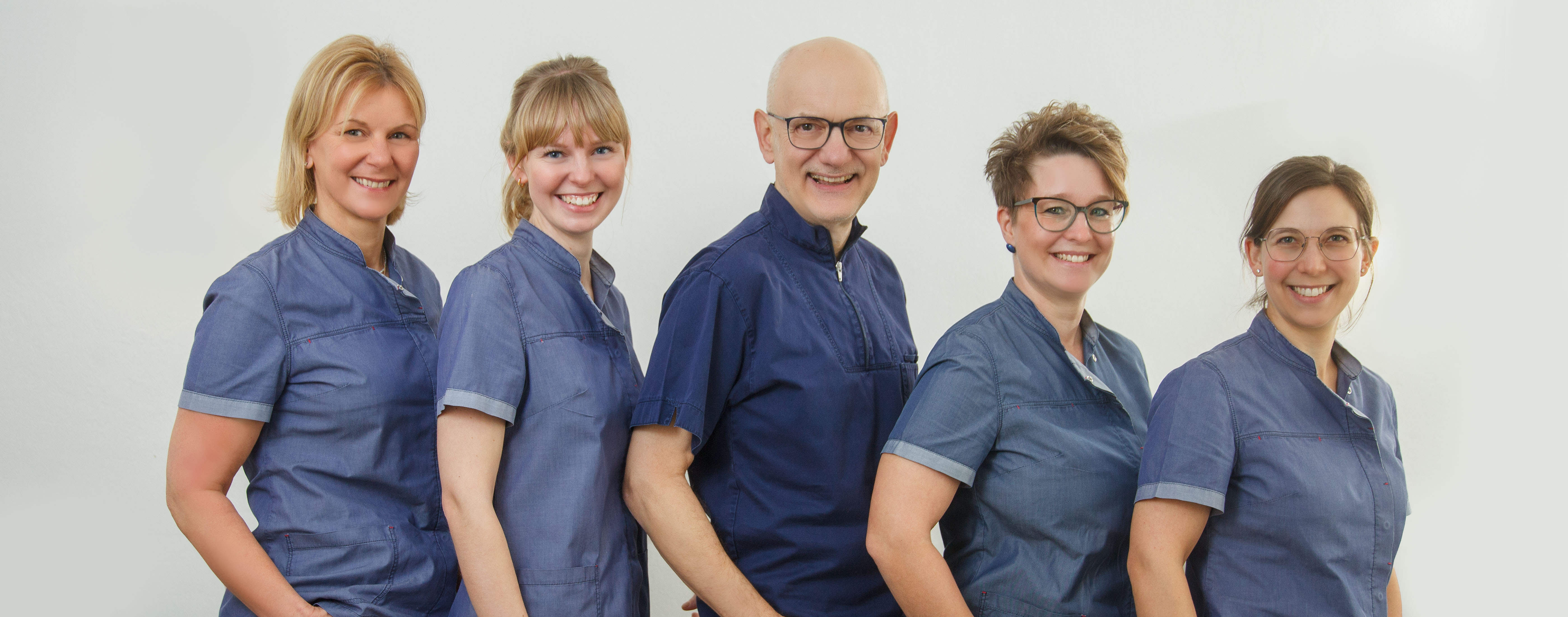 Zahnärztliches Team der Paroimplantologie Dres. Kallweit MVZ